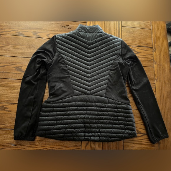 Chic athleisure jacket - Picture 2 of 8